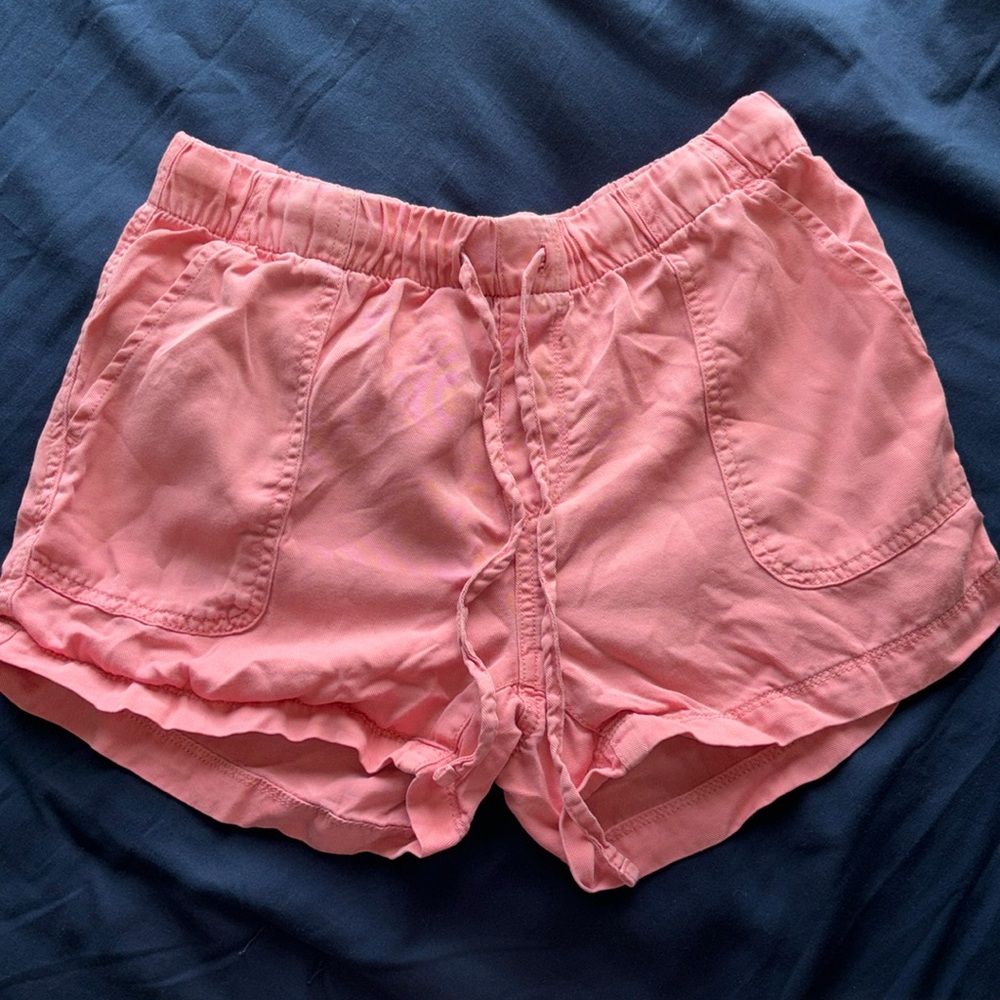 GAP Coral Colored Flowy Drawstring Shorts